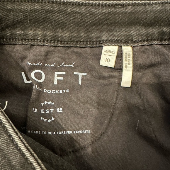 LOFT plus High Waist straight crop. Size 16 - Picture 3 of 3